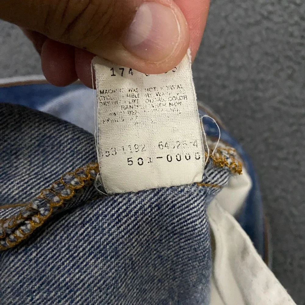 Levis please note